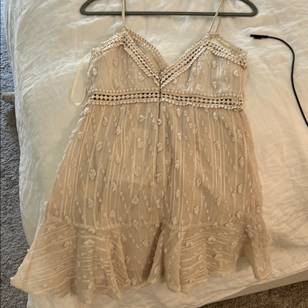 Cream Dress - Picture 4 of 4